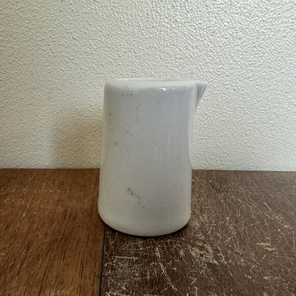 1940's Buffalo China C-12 US Army Medical Department Individual Creamer - Picture 3 of 9